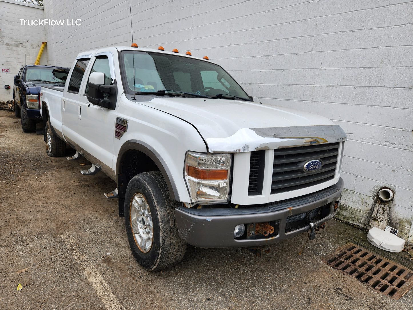 2008 Ford F350 CCLB 6.4 4x4 FX4 White (Stelmacher)