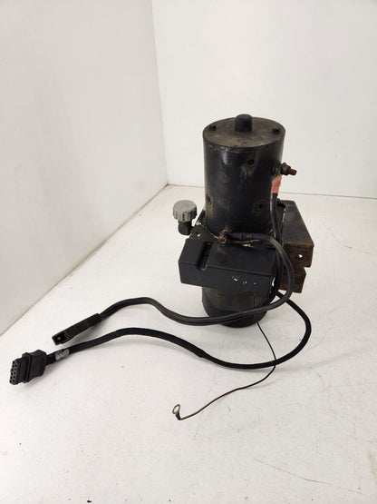 Fisher Minute Mount Straight Blade Snow Plow Pump Insta-Act Hydraulic Unit